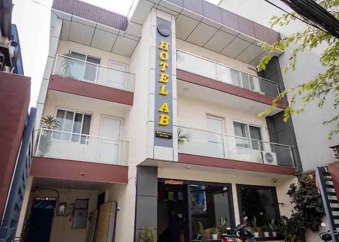酒店 Ab *